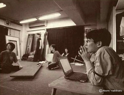 ���c�I���U �����ُ��X�u��̗F�v 2002�N1����