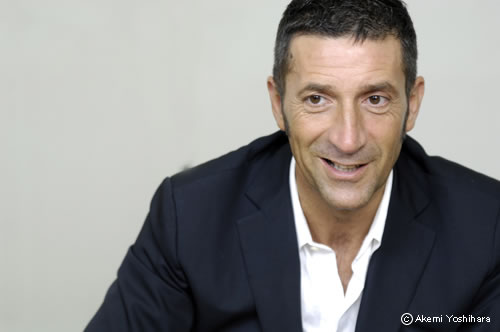 �p���c�F�b�^�E�W���[�����@�u���[�L�����w�уC���^�r���[�v