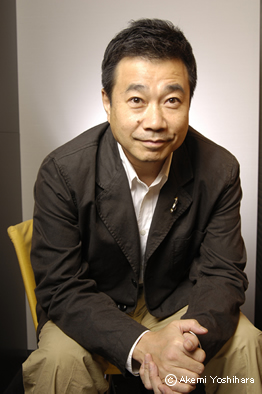 �O��T�i�@�u��l�̃E�H�[�J�[�v2007�N11����