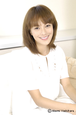 �q������